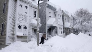 121587188_snow_382531c