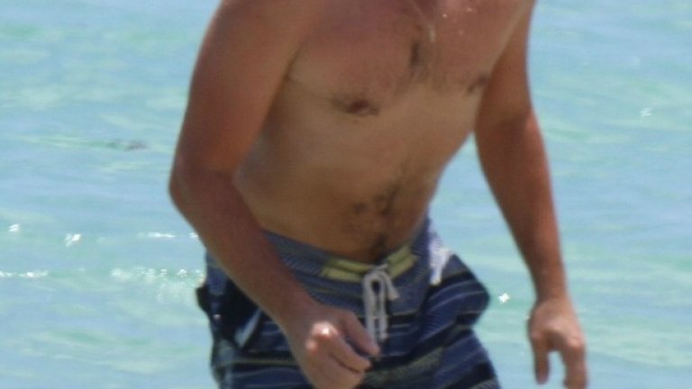 Леонардо ди Каприо е един от най-желаните холивудски мъже, известен и като един от актьорите, сменяли най-много партньори. Въпреки звездната си кариера, той си позволява да не изглежда като изваден от списание.