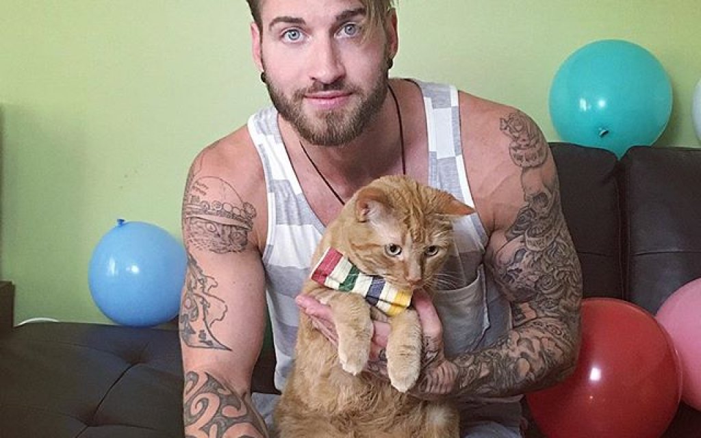 Те рекламират работата си в Instagram