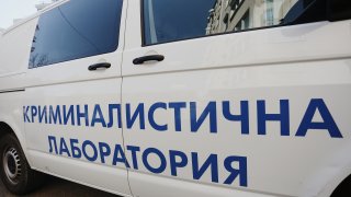 Разследващите работят по всички версии