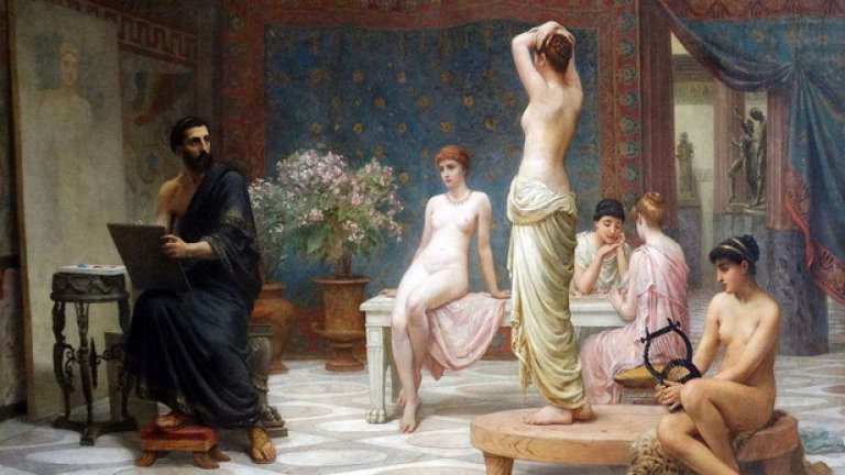 Без бижута на улицата 
През 7 век пр. Хр. жените в Древна Гърция не са имали право да носят бродирани роби или бижута извън дома си - освен ако не са проститутки. Освен това, дрехите в пурпурен цвят са били запазени само за аристокрацията, тъй като боята се е смятала за рядка и твърде ценна.