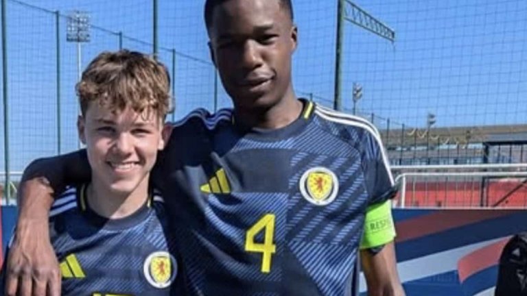 Ливърпул се приближава до шотландски вундеркинд