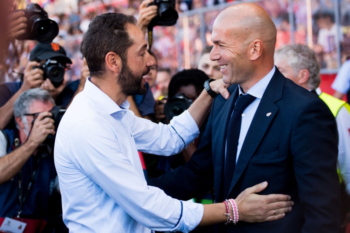 Жирона сътвори сензацията в кръга в Ла Лига, след като постигна пълен обрат у дома срещу шампионът на Испания и Европа Реал Мадрид. Скалпът на Зидан обаче не е първият подобен в кариерата на техния треньор.