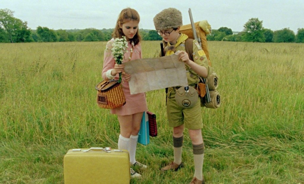 Moonrise Kingdom 
Уес Андерсън е най-смешният и шантав режисьор в Холивуд. Никога, когато той разказва история, тя не може да е обикновена. В този полулюбовен, полусемеен, странен филм, той разказва за трепетите на първата любов. Но не трепетите там 