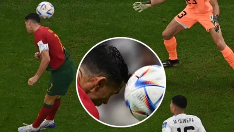Косата на Бог: Роналдо докосва топката!