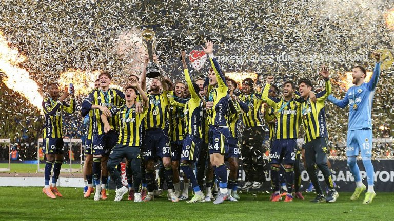 Фенербахче се прицели в бивш играч на Челси