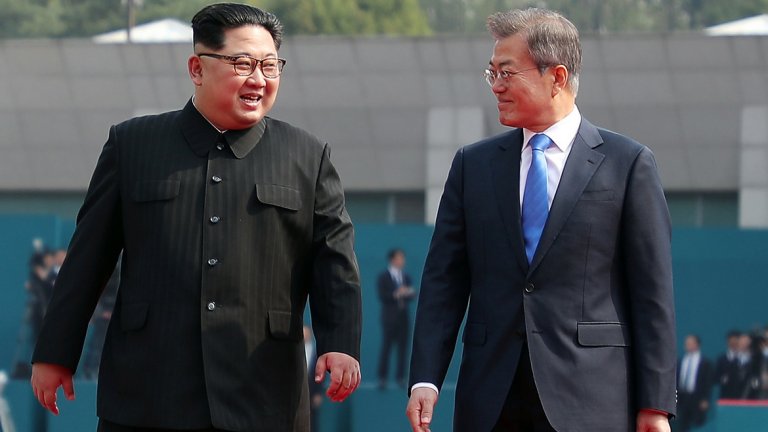 Историческа среща между лидерите на Северна и Южна Корея