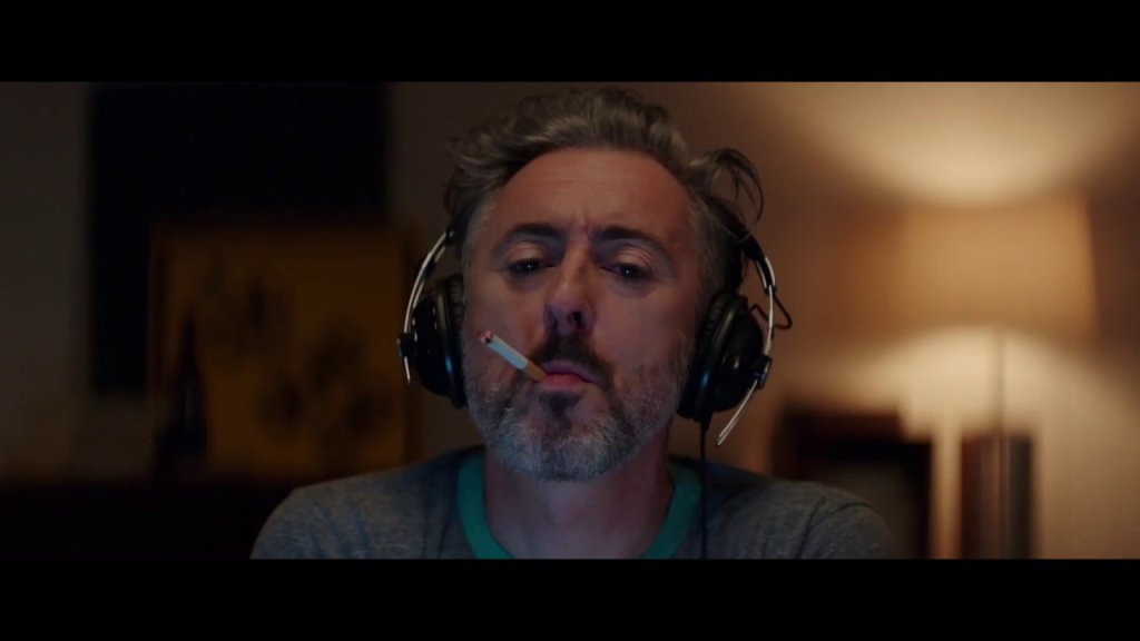 "After Louie" 
Алан Къминг е артист с проблеми, който живее в миналото. Разбира се, като артист и активист Винсен Гаглиостро базира персонажа на Къминг на себе си, което прави филма толкова искрен. Винсент изследва отношенията между различните поколе