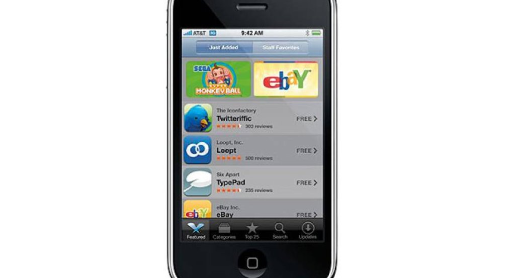 Преди пускането на iPhone 3G, Apple обяви, че ще търси компании, които да разработват адаптирани приложения