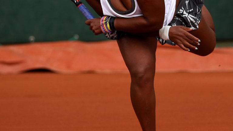 Тейлър има внушителни габарити, но очевидно - и много талант в тениса.