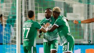 Лудогорец пак се измъчи, но ще играе в основната фаза на Лига Европа