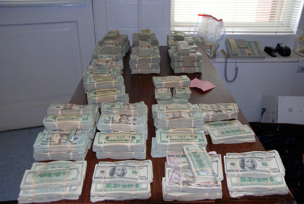 Moneycoronado
