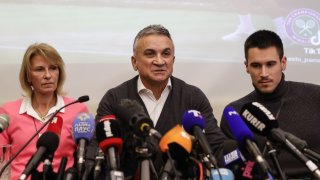 Семейството на Ноле прекъсна пресконференция след въпрос за съмнителния му тест (видео)