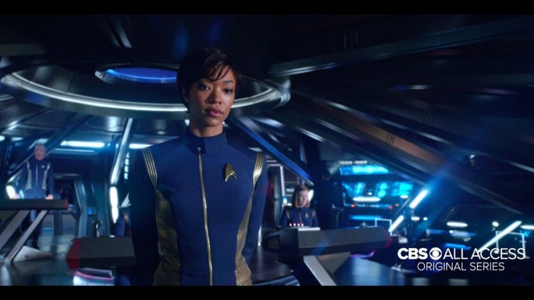 Стар трек: Откритие, Star Trek: Discovery, CBS  (неделя, 24 септември)
"Discovery" е първият нов сериал по Star Trek от десетина години насам и е разработен без много от хората, които преди години успяха да превърнат поредицата в предсказуеми бъркотии тип полуфабрикат. 
Очаква се сериалът да бъде рай за гийковете: Сонекуа Мартин от "Живите мъртви" играе човек, осиновен и възпитан от Сарек, бащата на един от най-любимите герой в Star Trek - Спок.
Искаме да вярваме в едно утопично бъдеще, така че ще запазим вярата, че "Откритие" ще отиде там, където нито един предишен Star Trek не е бил.
Трейлър