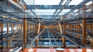 асансьор, асансьорна шахта