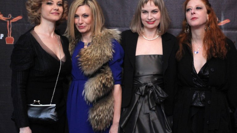 Касиел Ноа Ашер, Красимира Кузманова, Лилия Маравиля и Стефка Янорова си поделиха приза за поддържаща женска роля