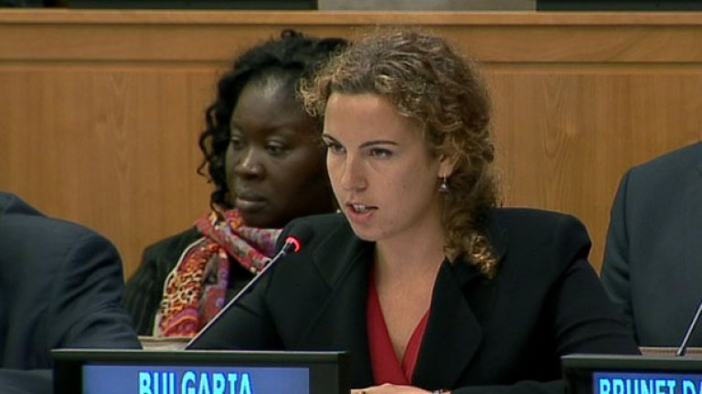 Милена изнася реч пред Трети комитет