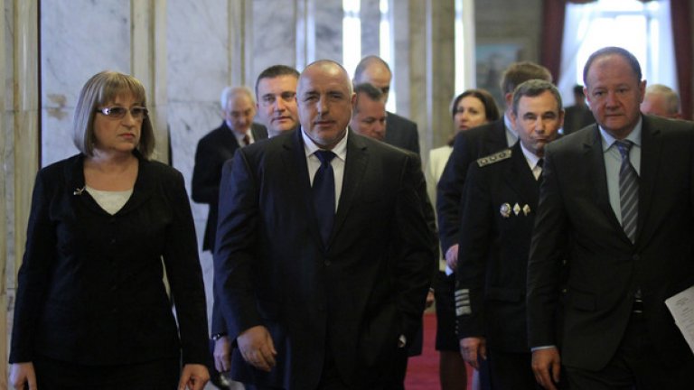 Парите за армията да стигнат до 2 на сто от БВП до 2024 г.