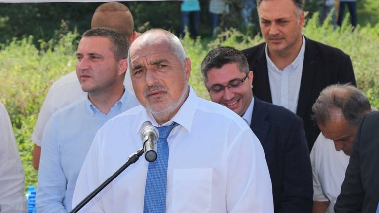 Борисов обяви, че "не е доволен" от дейността на директора на Агенцията по вписванията