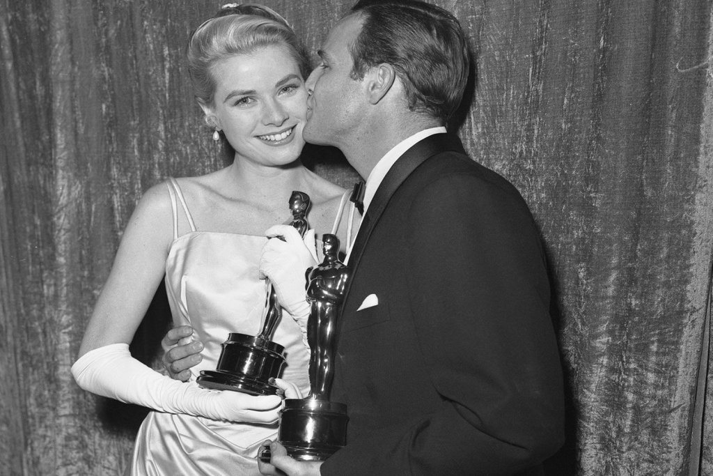 marlon-brando-grace-kelly-oscars-1955