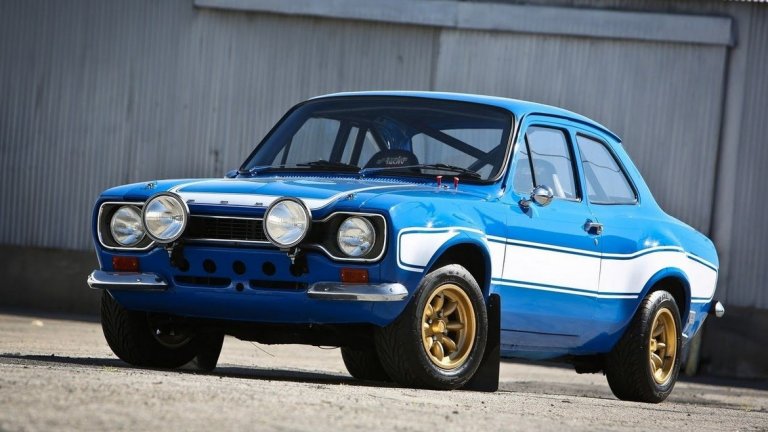 Ford Escort MK I, "Бързи и яростни 6" 
Присъединяването на този Ford Escort към компанията от мускулести свръхскоростни машини може и да изглежда на пръв поглед странно, но всъщност той е истински рали шампион. Това е и причината Брайън да избере именно Escort за едно изпълнено с адреналин преследване, в което накрая даже успява да надвие танк. 
Възможно е да видим синьо-белия Escort отново на голям екран в следващия "Бързи и яростни". За това намекна режисьорът на деветата част – Джъстин Лин, който уточни, че автомобилът преминава през основен ремонт поради причини, които все още не може да спомене.