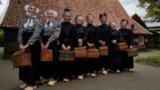 Страната започна схемата за изкупуване на стопанствата с най-много вредни азотни емисии