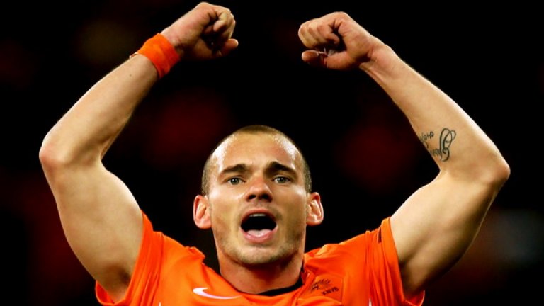 Уесли бе избран за Играч на мача в 6 от 11-те срещи на Холандия на Евро 2008 и Мондиал 2010