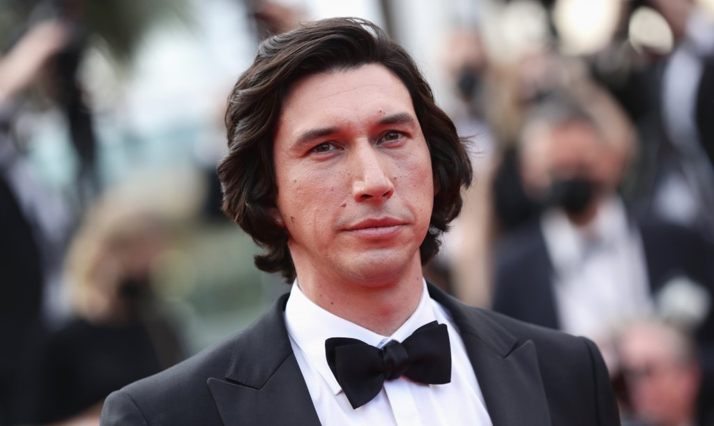 Адам Драйвър
Не се шегуваме. След като беше Кайло Рен от "Междузвездни войни", Драйвър имаше шанс да бъде и Г-н Фантастичен, като слуховете са, че е имало преговори с него за ролята. Въпреки характерното му лице, Драйвър е добър актьор и успява да те е убеди, че е персонажът, който трябва да виждаш на екран. А структурата му (висок е близо 1,90 см) също щеше да го направи интересен "разтеглив" супергерой.