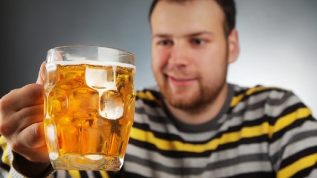 beer-cheers
