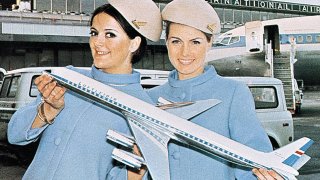 05_Icelandic Air stewardesses in the 1960s