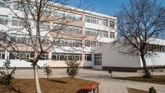 Сградата на Класическата гимназия в кв. "Модерно предградие" беше ремонтирана за над 2 милиона лева с европейско финансиране