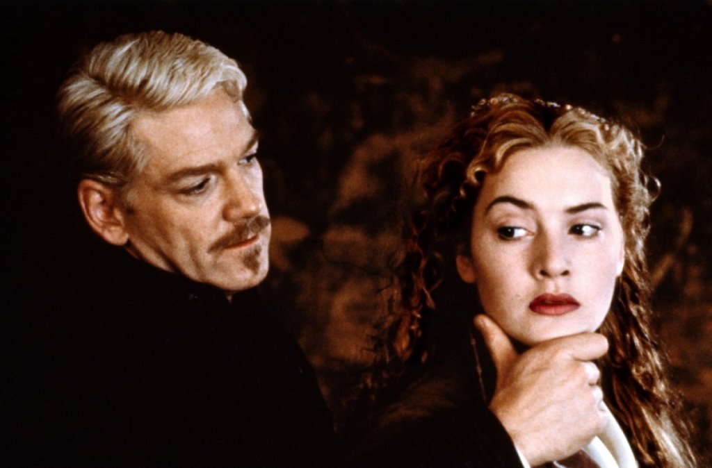 Като Офелия във филма Хамлет, 1996, Емпайър за най-добра британска актриса и номинация за Сателит за най-добра актриса в поддържаща роля в драматичен филм