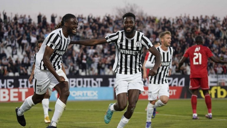 ЦСКА се сгромоляса на "Лаута"