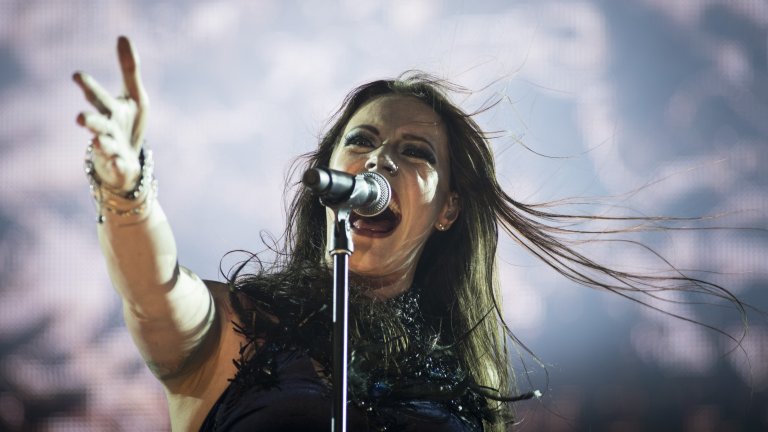 Певицата вече се готви за ударно турне с концерти в 18 държави