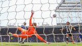 Нюкасъл удари Челси и докосва Шампионската лига