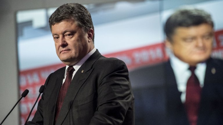 Порошенко е поискал телефонни разговори с Путин и с президента на Франция Франсоа Оланд, германския канцлер Ангела Меркел и председателя на Европейския съвет Доналд Туск.