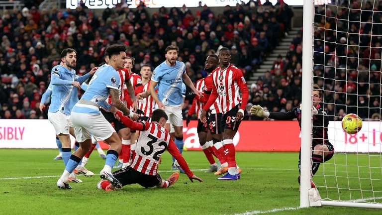 Манчестър Сити сбърка срещу Съндърланд и зарадва Арсенал в началото на годината