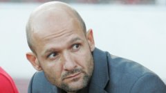 Старши треньорът на ЦСКА Милен Радуканов обяви, че е притеснен от състоянието на терена на стадион "Тича"