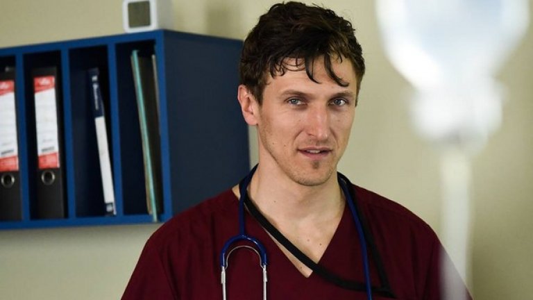 Д-р Калин Генадиев, макар и противоречив персонаж, е един от водещите герои в хитовия български медицински сериал "Откраднат живот" и ежедневно изкушение за хиляди българки пред малките екрани.