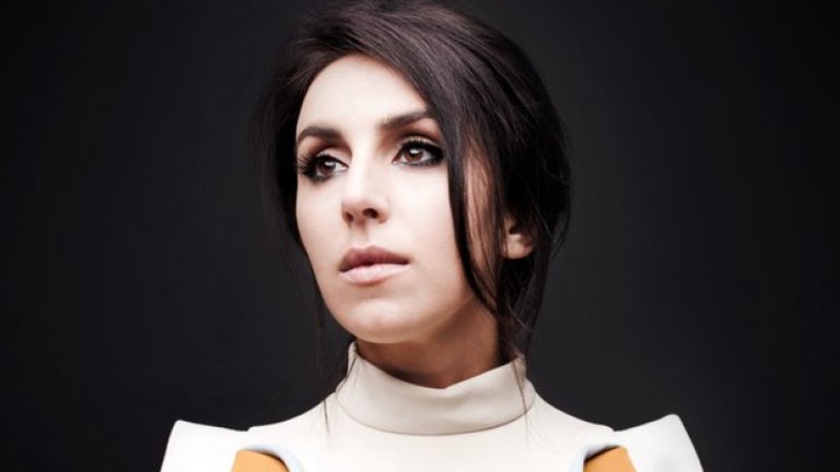 Джамала е от смесен брак – баща й е от татарски произход,  мюсюлманин, а майка й е арменка