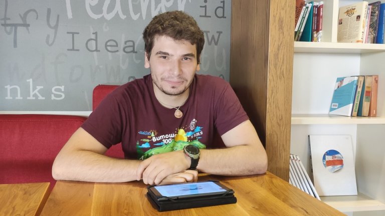 Стефан Войводов е студент в специалност "Анимация" в Нов български университет