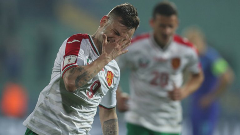 Националният отбор загуби от Беларус с 1:2 в световните квалификации миналия месец, но въпреки поражението тимът на Петър Хубчев прогресира в класацията за юни.