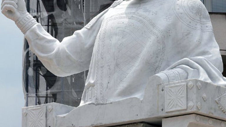 Нищо чудно и в България да бъде издигнат паметник на цар Самуил