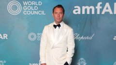 Актьорът е на 53 и е в топ форма