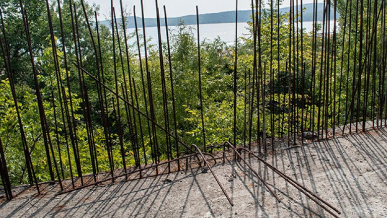 Не е жалена арматура. После не е и крадена.