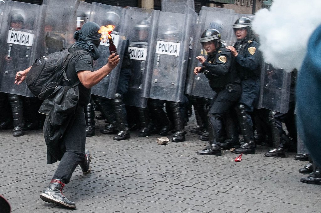 1280px-MolotovOnPolice