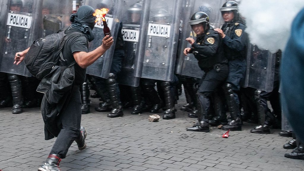 1280px-MolotovOnPolice
