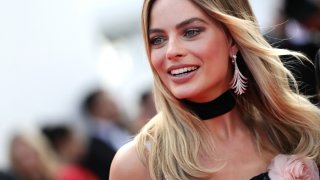 Да се тревожим ли, че българското заглавие ще е "Карибски пиратки"?