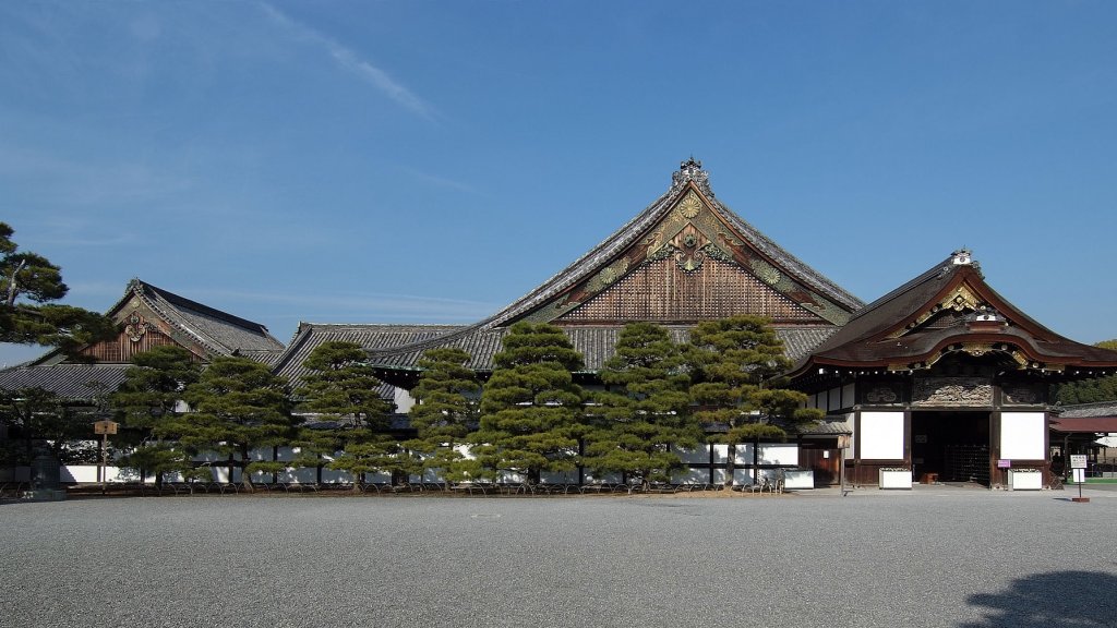 Nijo-jo_Ninomaru-goten_2009