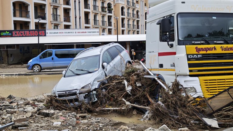 След 8:30 сутринта контролният пункт ще започне да пуска хора към имотите им